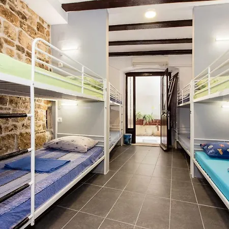 Penzion Guest House Meri 3*