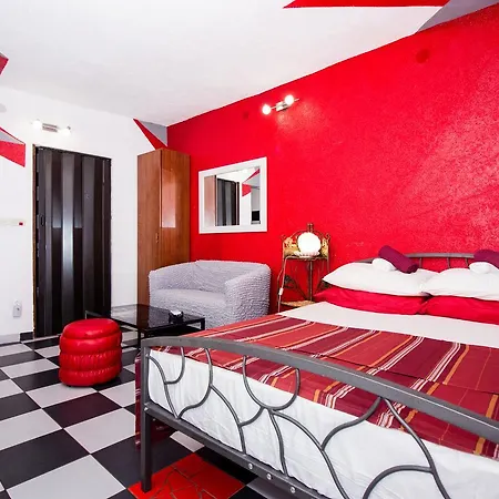 Guest House Meri بيت ضيافة 3*